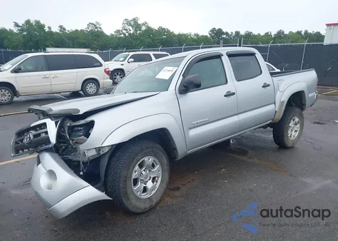 2010 Toyota Tacoma Prerunner V6 z USA, uszkodzony, nr VIN 3TMJU4GN8AM101920